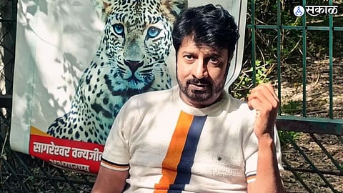 Kiran Mane shared post about hakim chacha role in ravrambha movie and vilas patil in mulgi zali ho serial