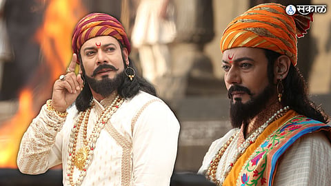 shantanu moghe agian play chhatrapati shivaji maharaj role in ravrambha movie release on 12 may cast om bhutkar