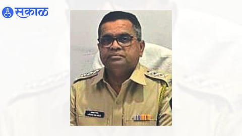 Deputy Superintendent of Police Dhananjay Yerule saved lives of 3 jalgaon news