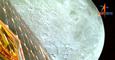 Moon View By Chandrayaan 3 : विलक्षण! चांद्रयान-3 ने पाठवला चंद्राचा पहिला VIDEO , तुम्हीही पाहा हे अप्रतिम दृश्य