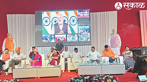 Union Minister of State for Health Dr. Bharti Pawar, Eeti Pandey, Shankar Wagh, Pankaj Khatal, Jai Phulwani etc