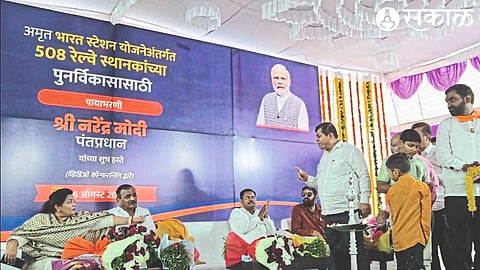 The ongoing verbal spat between BJP's Amrita Pawar and his personal aide Balasaheb Lokhande on the platform