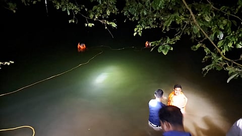 Car Drown in Khadakwasala Dam