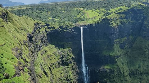 kalu waterfall