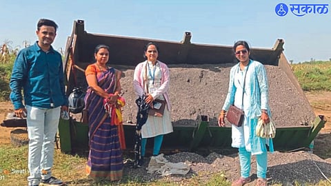 Nardana revenue board officer Swati Vagh, Gorane revenue board officer Swati Koli, Akkadase Talathi Kavita Patil etc. while confiscating the trolley of tractor transporting illegal sand.