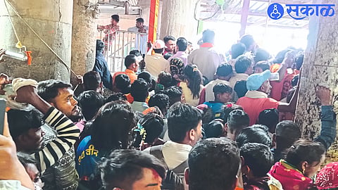 Devotees thronged the steps of Sri Bhagwati temple for darshan.