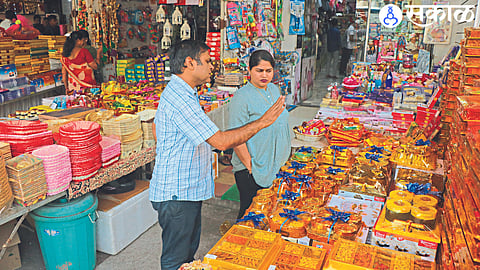 demand of packing dry fruits and fancy chocolates for diwali nashik news