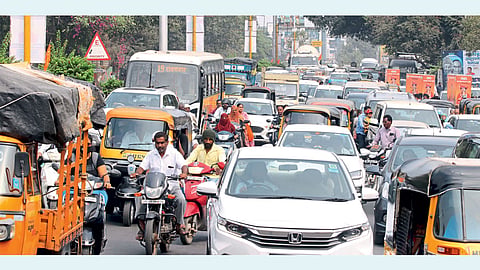 Jalana Road Traffic