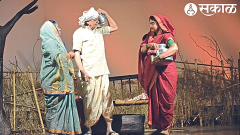 Moments from the play 'Themb Themb Abhal'