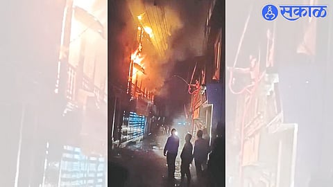 A fire broke out at a cloth shop in Manmad.