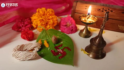 Vastu Tips : तिजोरीत या गोष्टी ठेवणे असते शुभ, होते सुख समृद्धी आणि धनवृद्धी
