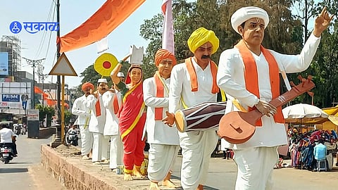 Pandharpur: पंढरपुरात झालं वारकऱ्यांचं आगमन; प्रमुख चौकांमध्ये..!