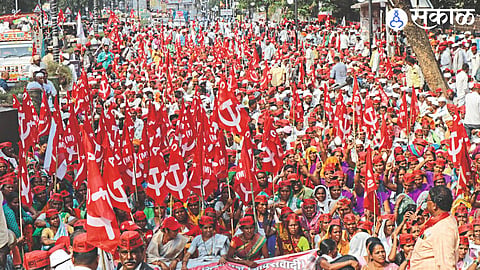 Tribal farmers from across district participated in protest at collectorate office for various demands.