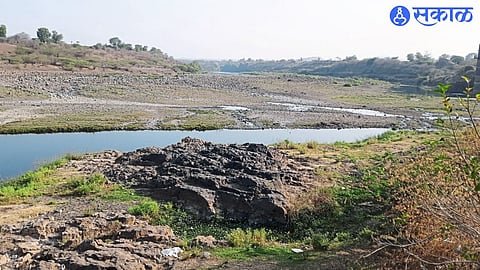 Vast basin of Aner River with ponds sustaining the river's existence.