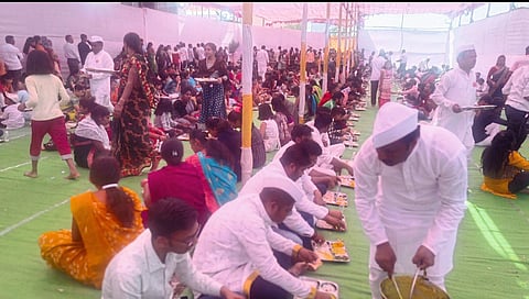 मेदनकरवाडीत गजानन महाराज मंदिरात दर्शनासाठी गर्दी