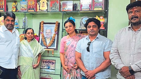MLA Satej Patil met Janata Dal leader Swati Kori