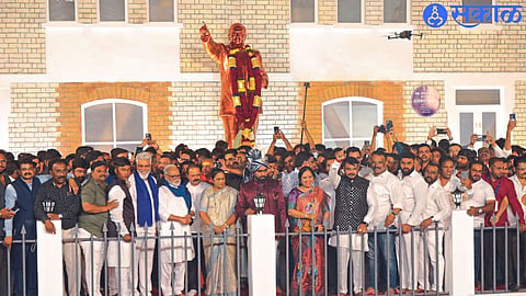 Dr. Dignitaries including Minister Chhagan Bhujbal, Guardian Minister Dada Bhuse, MLA Devyani Farande and others while saluting Babasaheb Ambedkar at midnight on Saturday.
