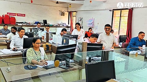 Government Officers