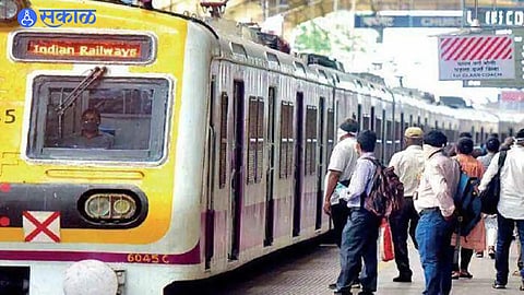 Harbour Line Chaos: AC Locals Missing, Schedule Collapses