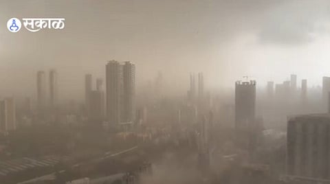 Storm and heavy rain in Mumbai