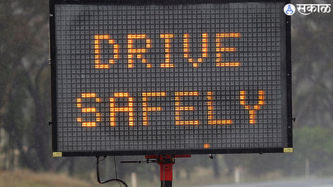 safety measures in monsoon Drivers should drive safely during rainy season