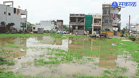 Stagnant water in Prajapatnagar.
