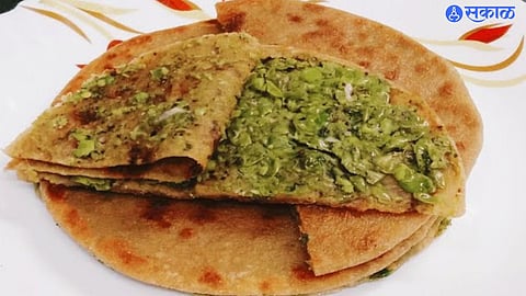 Matar Paratha Recipe : नाश्त्यासाठी बनवा टेस्टी 'मटार पराठा', ही आहे सोपी रेसिपी..