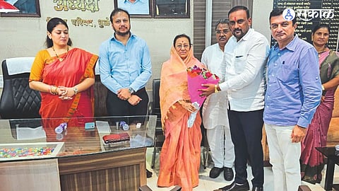 Dharti Deore present at the felicitation ceremony of Sanjivani Shisode after being elected as the group leader of the Zilla Parishad.