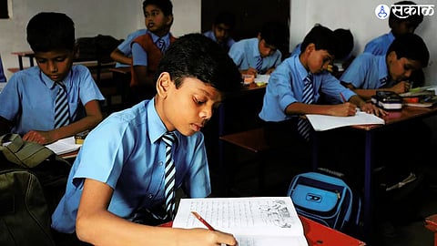 stalling of rte admission process academic year of student parents confuse