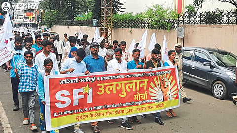 A march organized by the Students Federation of India organization on Thursday regarding the pending demands of students in tribal hostels and ashram schools.