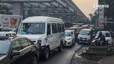 Pune university chowk traffic
