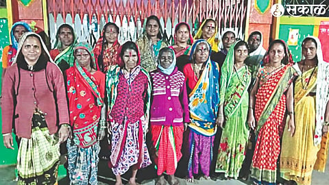 Ranragini in the chop committee formed by the Gram Panchayat to deal with drug addicts.