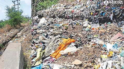 Pollution caused by heaps of solid waste in industrial estates.