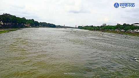 The Panzra river is overflowing even in the second half of October.
