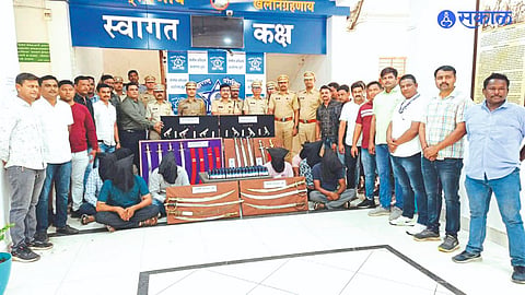 Shrikant Dhiware, Kishore Kale, Shriram Pawar and other officers and employees were present during the inspection of seized weapons and other items in the all-out operation at the office of the Superintendent of Police.