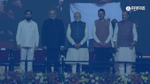 Thief at Mahayuti Oath-taking Ceremony