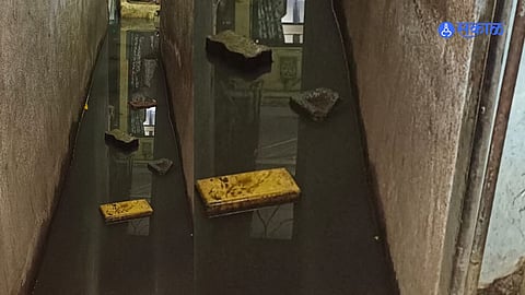 Pune Due to the collapse of the drainage line, water flowed directly into the house from the street