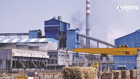 Cooperative sugar factory scams workers with false promises, defrauding them of Rs. 1 crore."