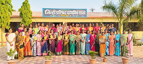 पिंपरे खुर्द येथील शाळेत महिलांचा सन्मान