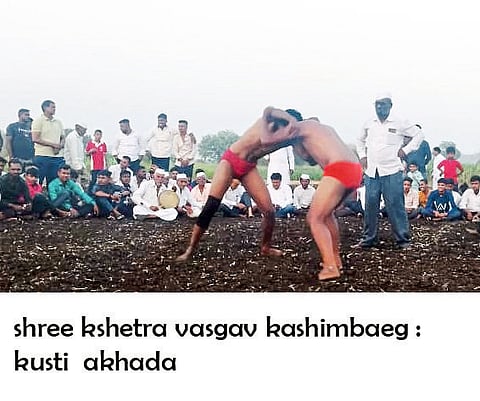 श्री क्षेत्र वडगाव काशिंबेग
येथे रंगला कुस्त्यांचा थरार