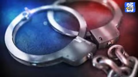 Fraudsters Pose as Police Officers to Rob Gold Ornaments Near Pachod