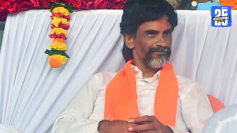 Manoj Jarange reacting to the Cabinet Subcommittee’s decision regarding the implementation of Satara Gazetteer in Maharashtra.