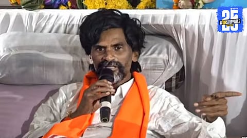 Maratha quota leader Manoj Jarange warns government to issue Kunbi certificates by September 17 or face strong opposition during the Dussehra rally at Narayangad.