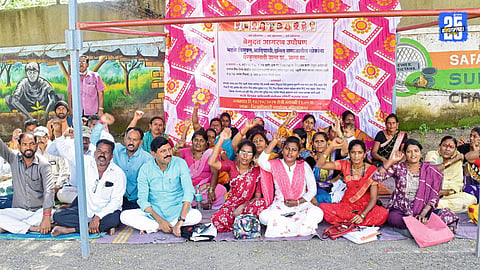 Bhattke-Vimukt communities hold indefinite hunger strike at Ahilyanagar DC office demanding land for housing.