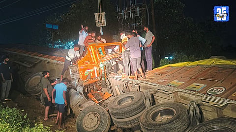 Horrific accident at Khambatki Ghat — truck loses control due to brake failure, collides with ST bus and cars; four injured.