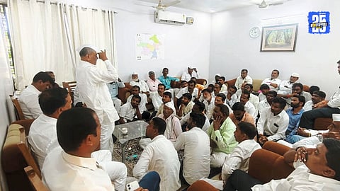 Kaka-BB in talks with BJP leader Subhash Deshmukh; workers demand candidature from Darphal group.