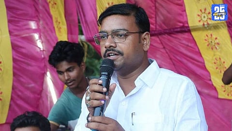 Bihar Politics Twist Candidate Files Nomination From Both Alliances Due To Seat Confusion