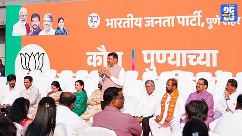 Devendra Fadnavis Issues Stern Warning to New Corporators