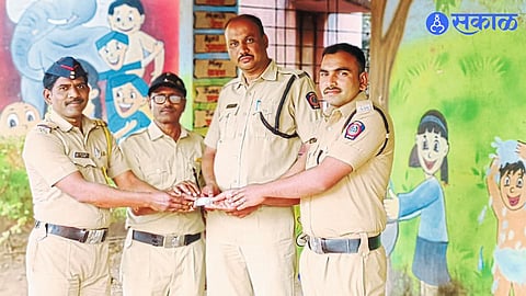 Police Officer Shares Election Allowance with Home Guard, Sets Example