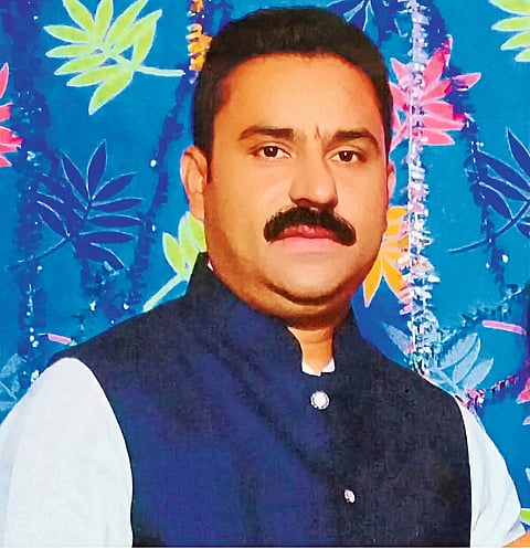 पोळी-भाजी केंद्र अडचणीत